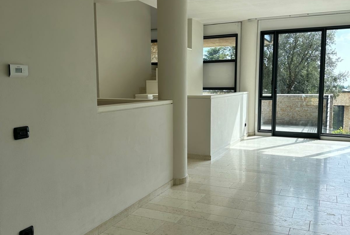 prestigiosa-villa-indipendente Merate