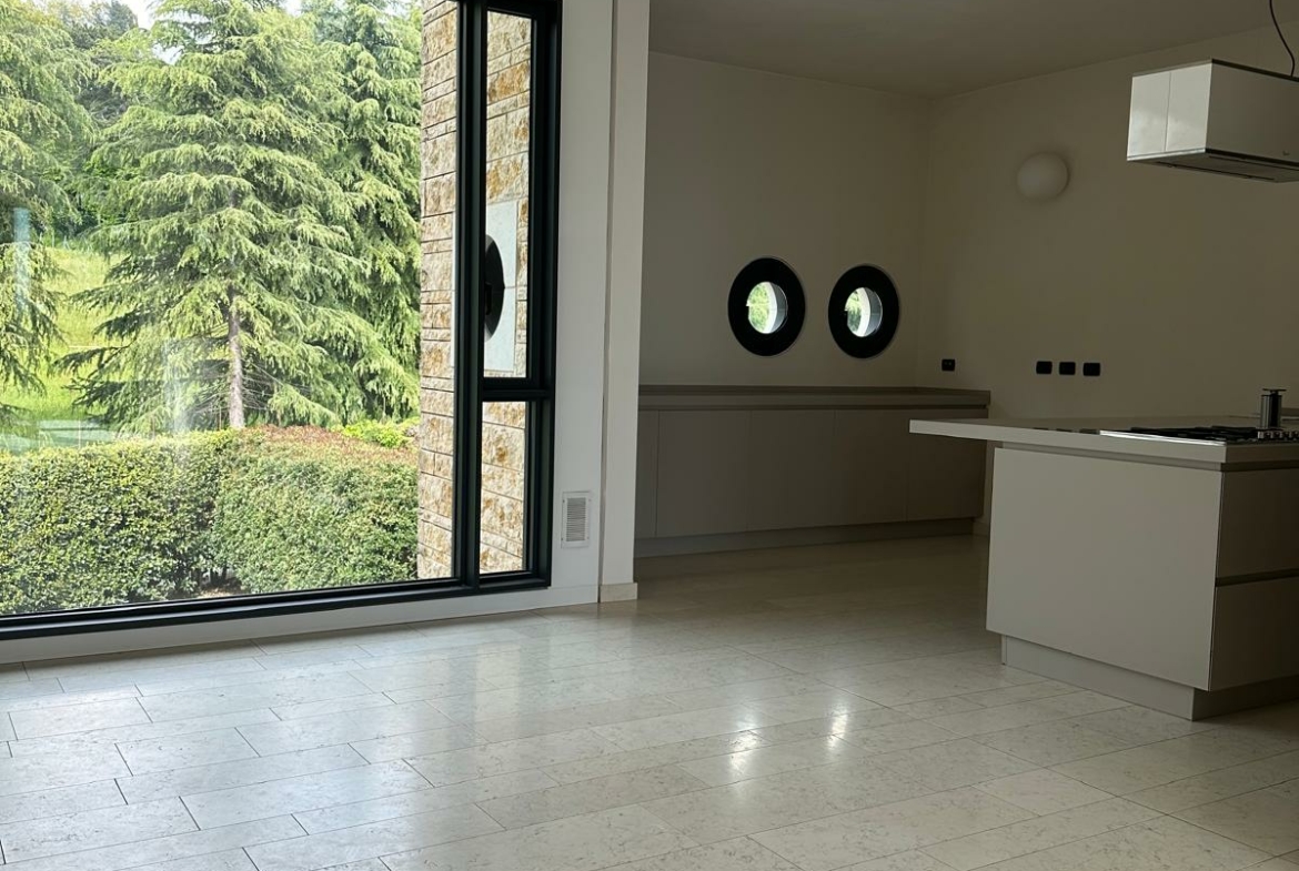 prestigiosa-villa-indipendente Merate