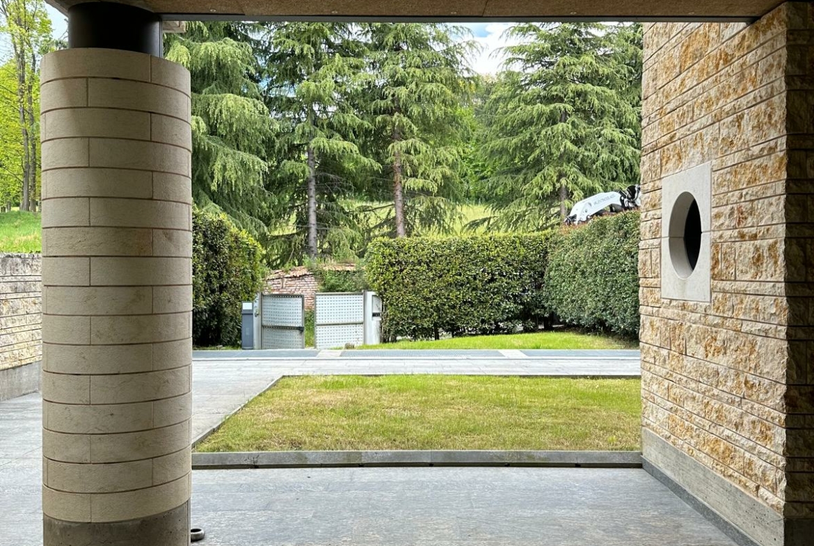prestigiosa-villa-indipendente Merate