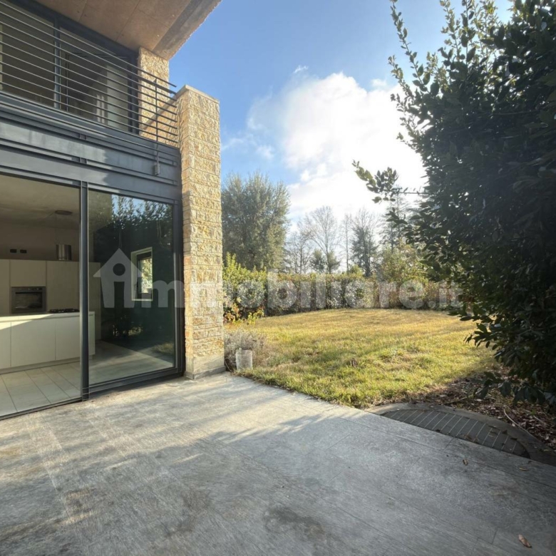 Prestigiosa Villa indipendente Merate