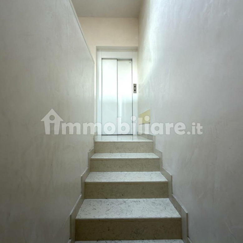 Prestigiosa Villa indipendente Merate