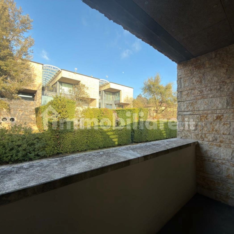 Prestigiosa Villa indipendente Merate