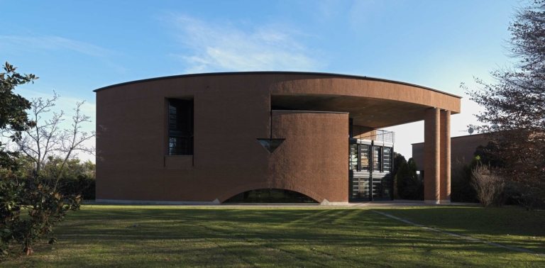 Villa indipendente unica nel suo genere Architetto Botta