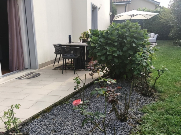 quadrilocale con giardino Biassono