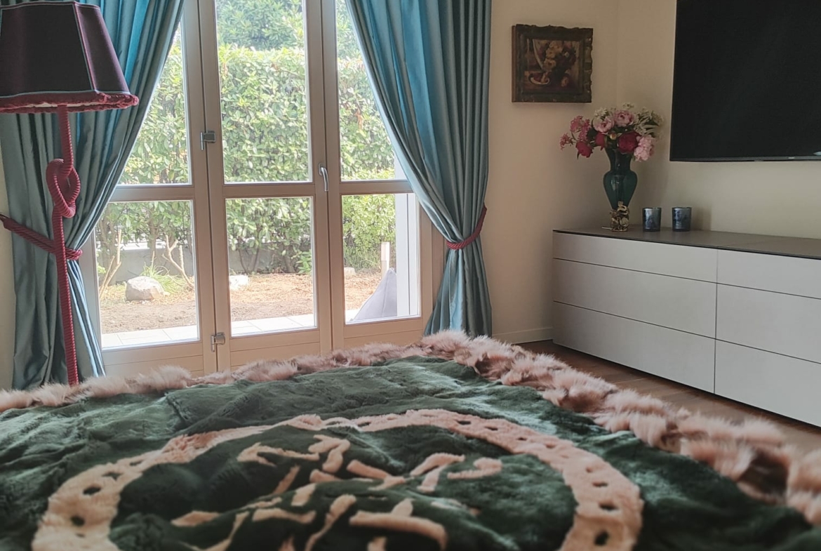 quadrilocale con giardino Biassono