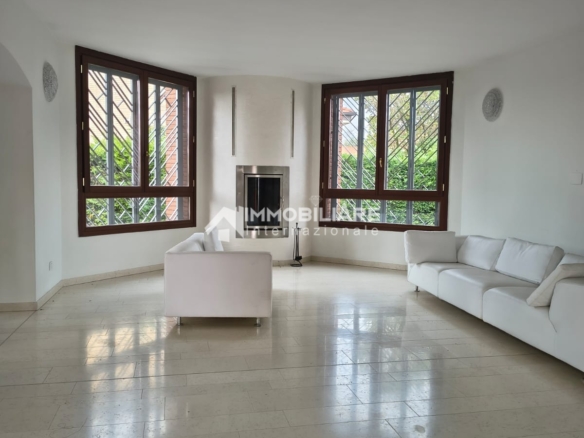 Villa prestigiosa Bernareggio