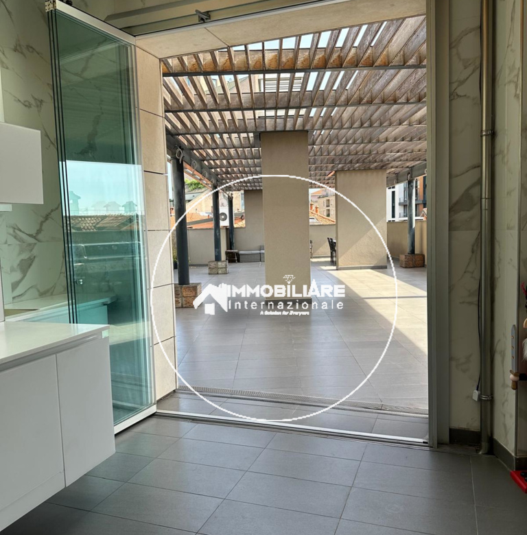 Esclusivo attico Corso Como Milano