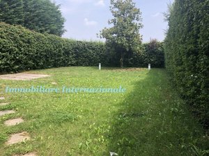 Villa  schiera Bernareggio (MB)
