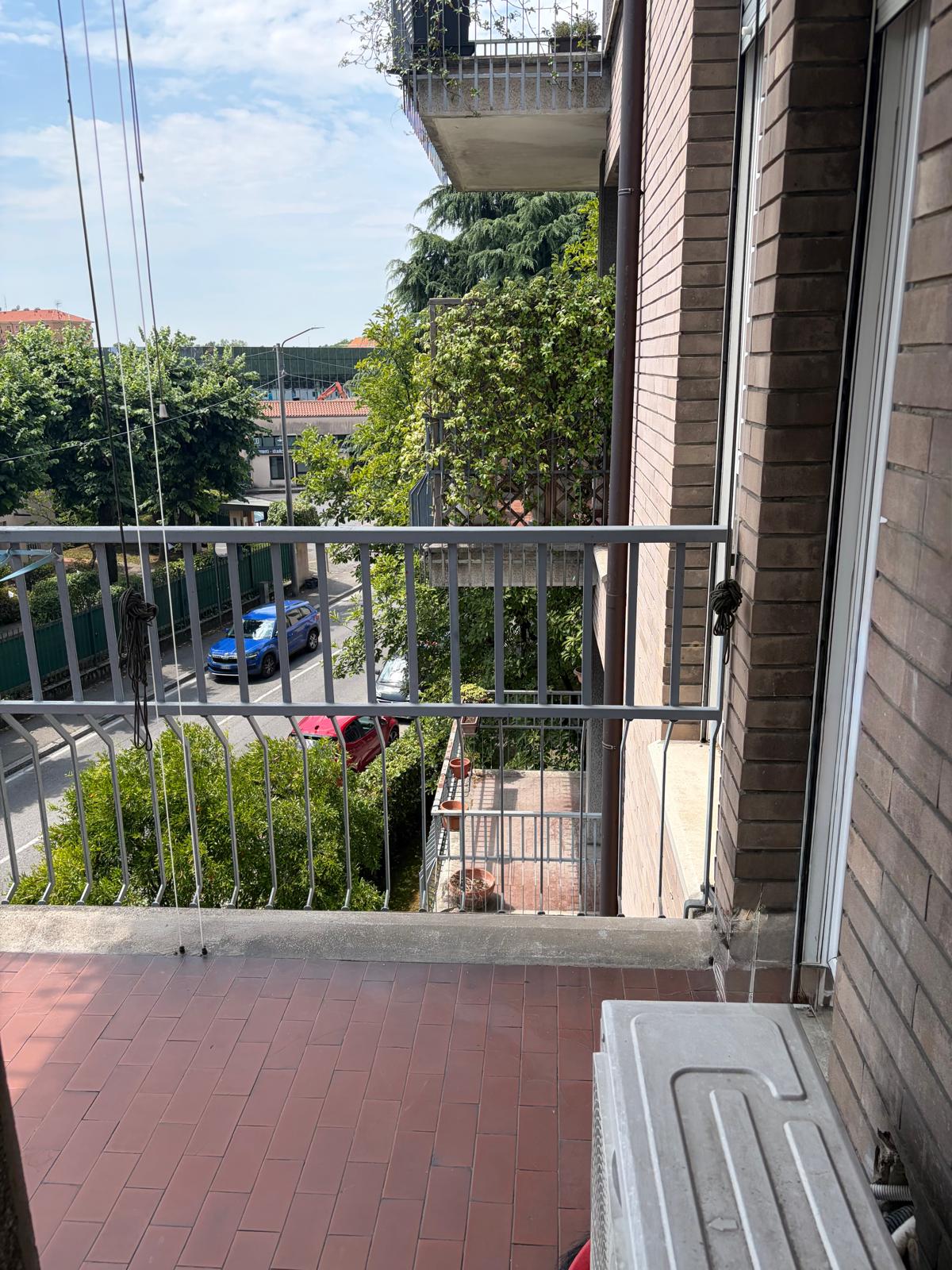 40 Ottimo appartamento Monza ad. Centro
