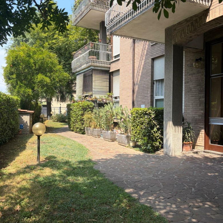 Ottimo appartamento Monza ad. Centro
